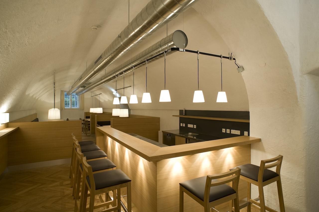 Hotel Kolping Халайн Екстериор снимка