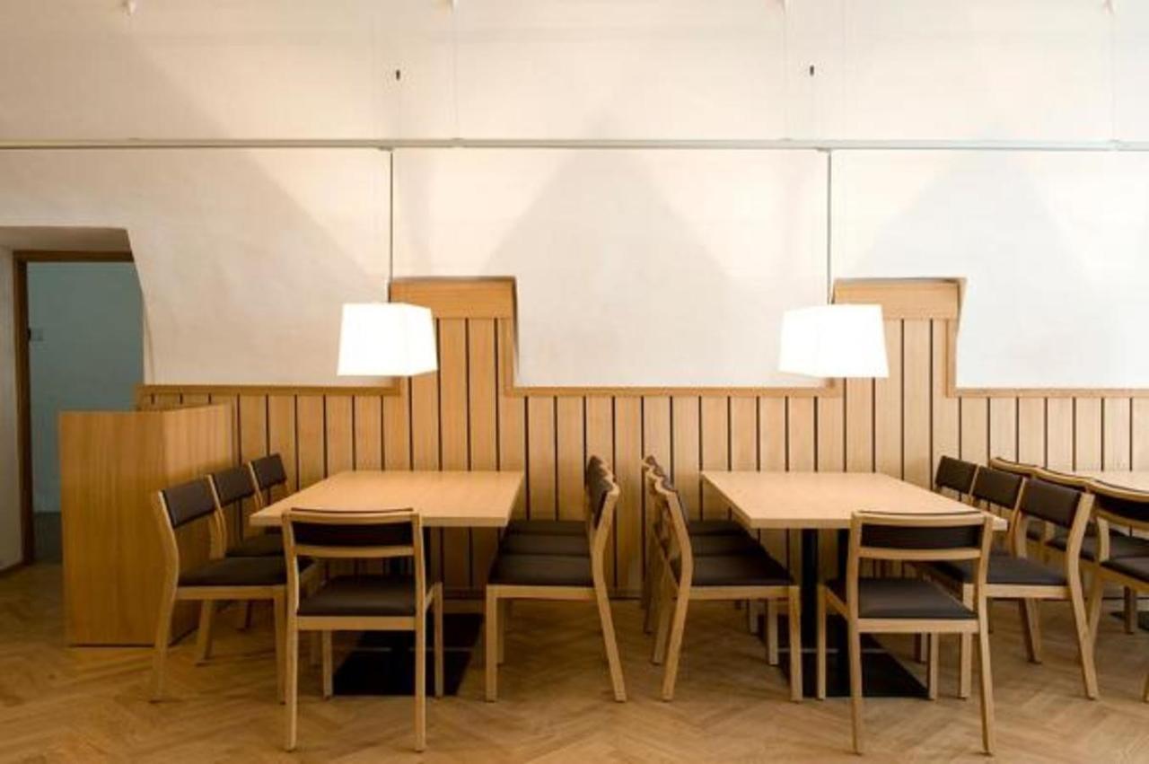 Hotel Kolping Халайн Екстериор снимка